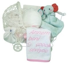 Annem Beni Çok Seviyor Kız Bebek Sepeti